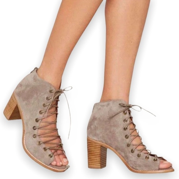 Jeffrey Campbell Cors Lace Up Sandals - Picture 1 of 12